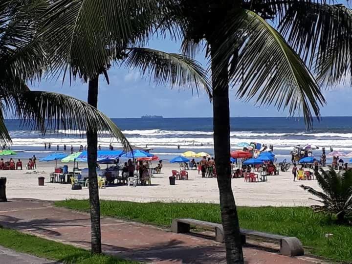 Апартаменты Frente Mar Piscina Churrasqueira Wifi Garagem Portaria 24Hs Solemar Экстерьер фото